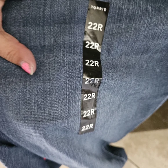 Torrid 3 button jegging skinny jeans 22R NWT - Picture 8 of 10